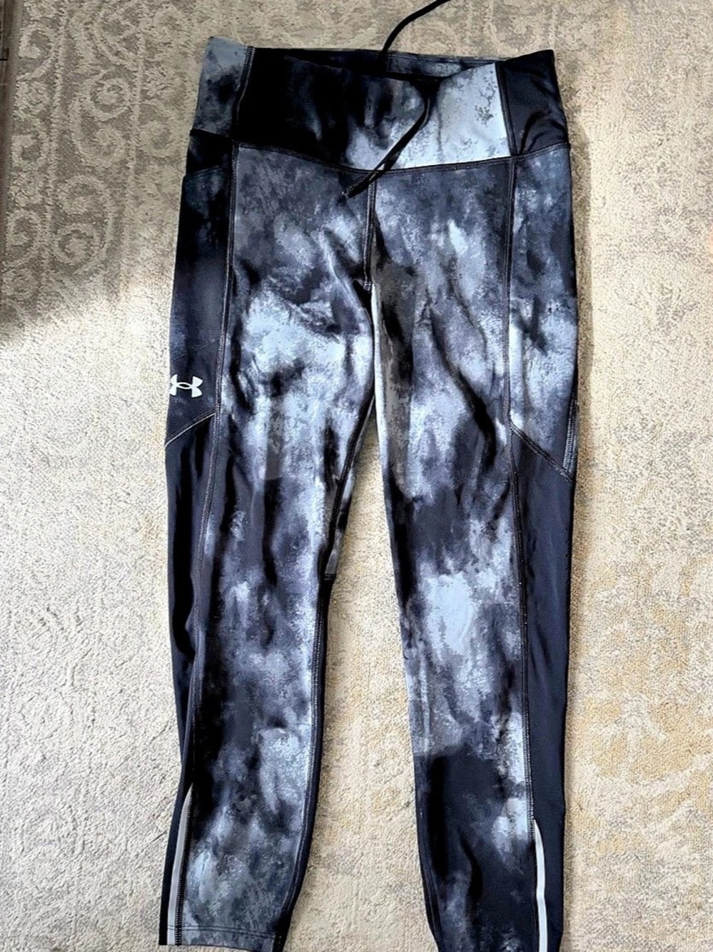 Under Armour Fly Fast Tie-Dye Leggings Black & Gray Medium